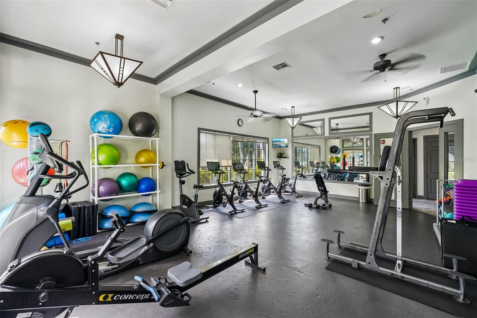 7404 AMBLESIDE DR — photo 38
