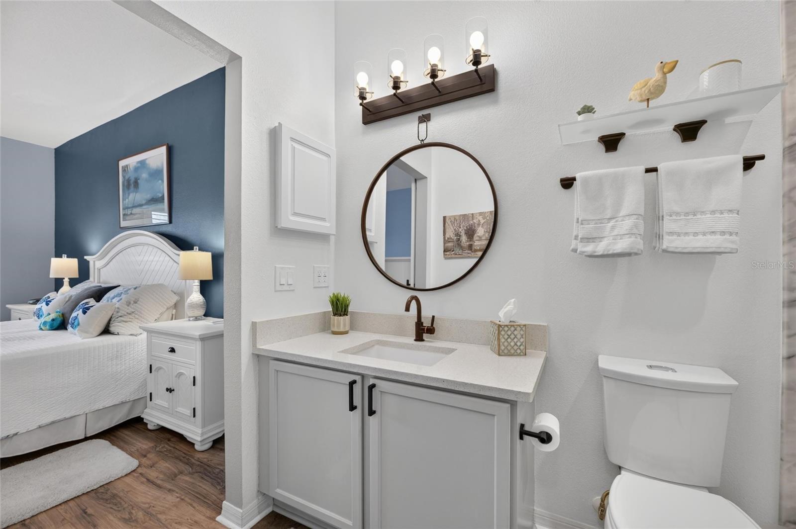 6817 SURREY OAK DR — photo 27