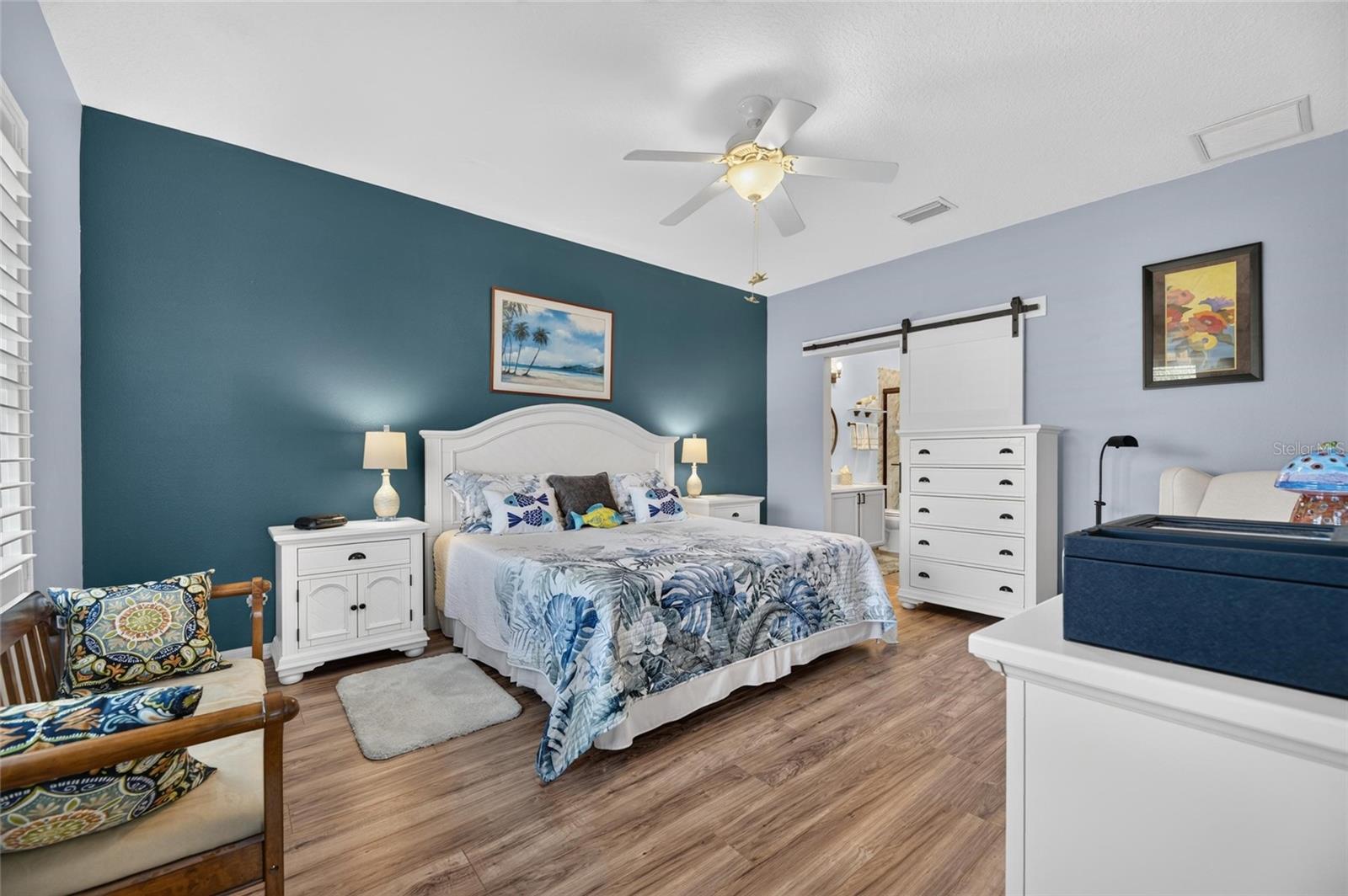 6817 SURREY OAK DR — photo 22