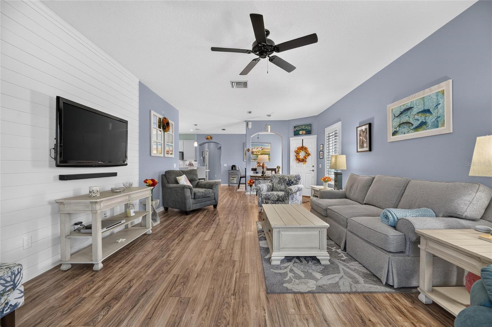 6817 SURREY OAK DR — photo 21