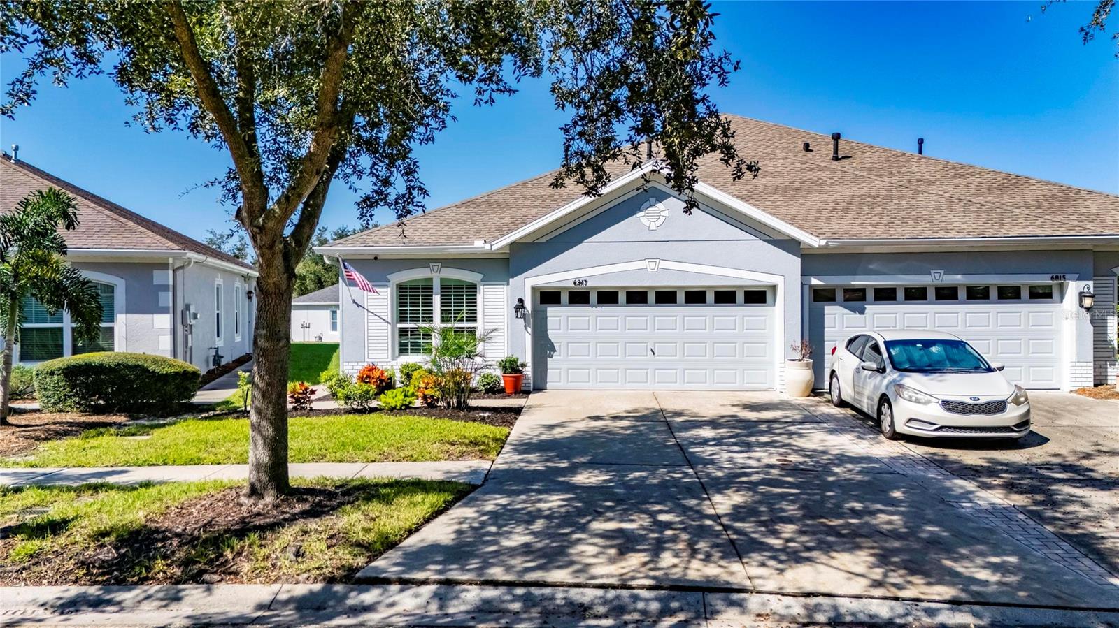 6817 SURREY OAK DR — photo 2