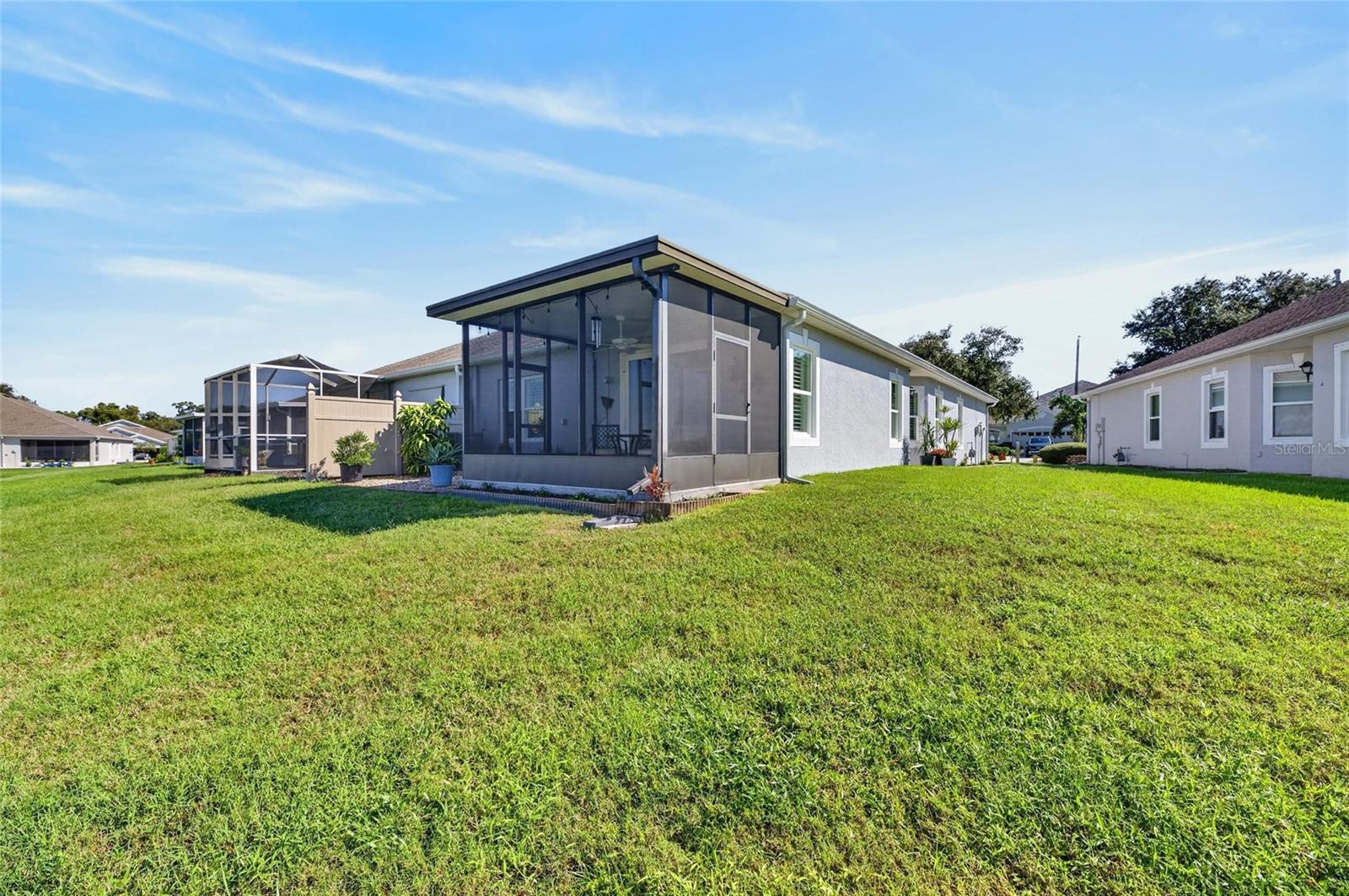 6817 SURREY OAK DR — photo 37