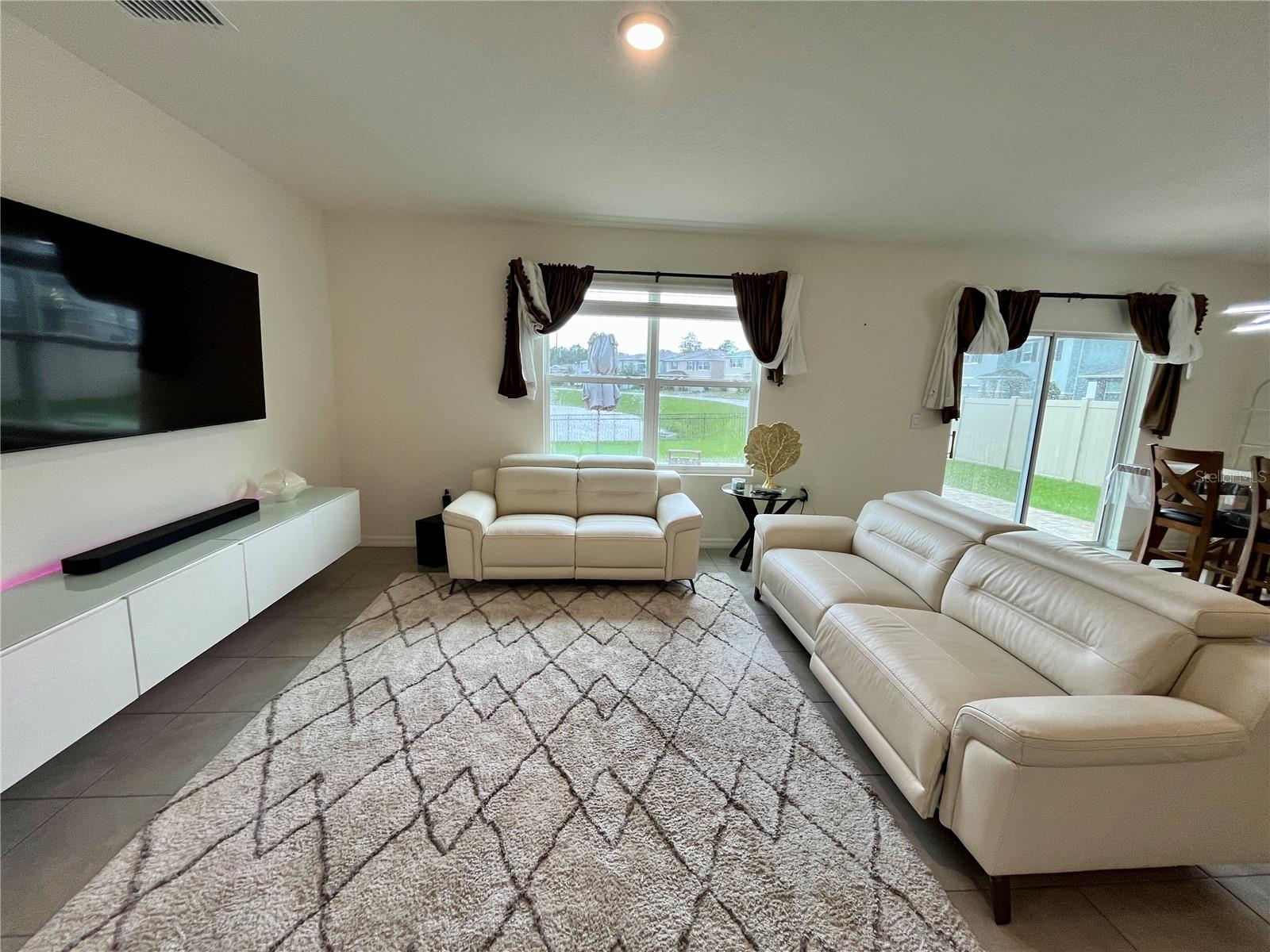 15450 BLACK PEPPER LN — photo 8