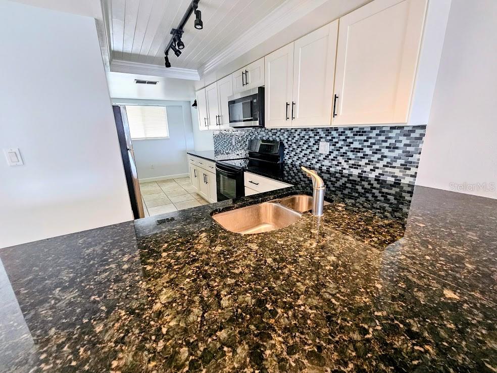 9490 HARBOR GREENS WAY #503 — photo 9