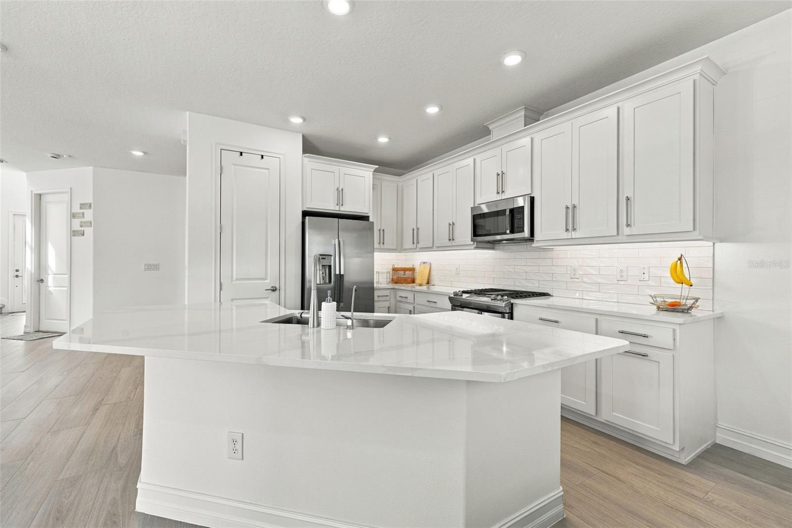 5127 SAN MARTINO DR — photo 9