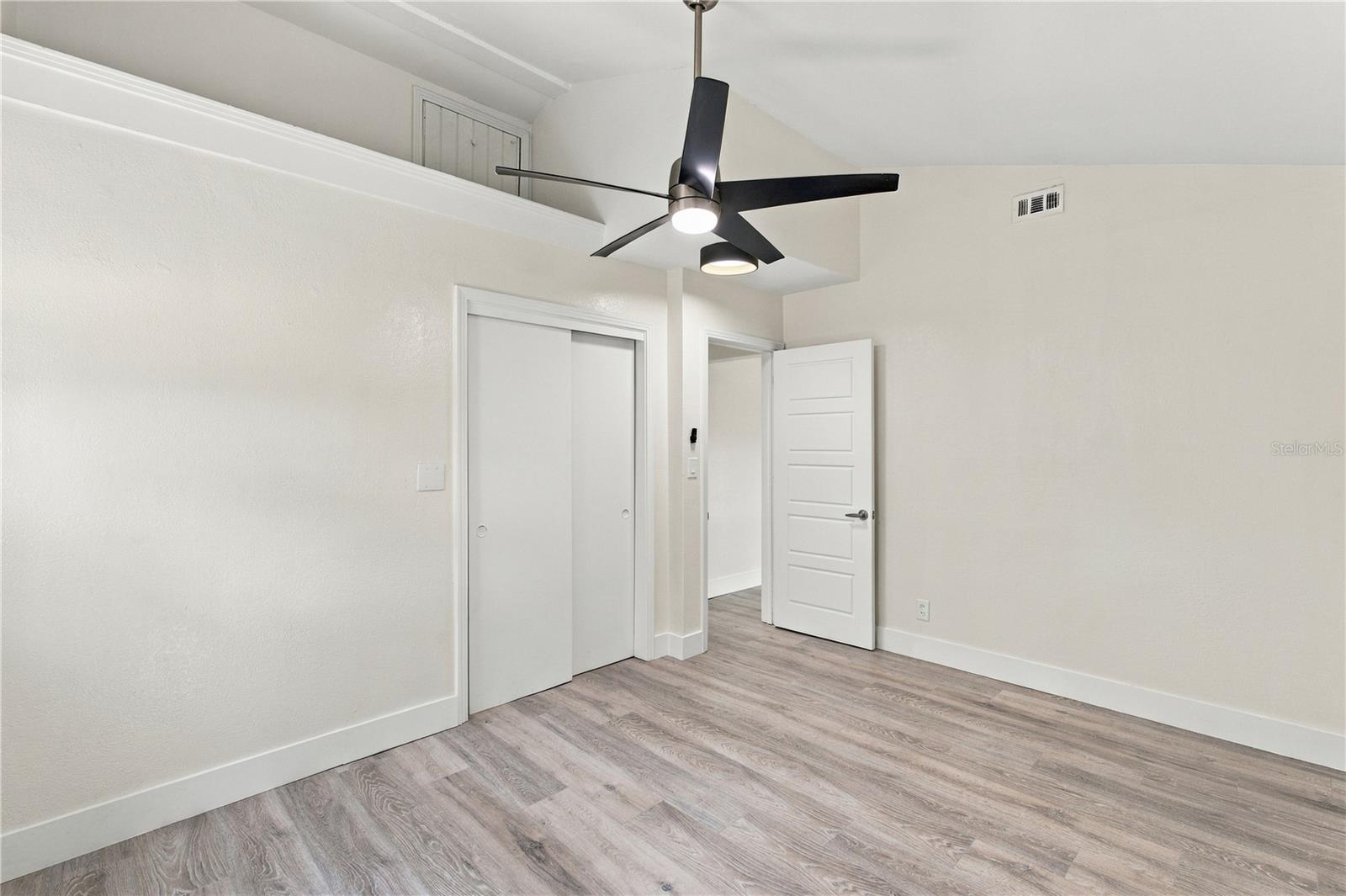 39 HAMILTON HEATH DR — photo 16
