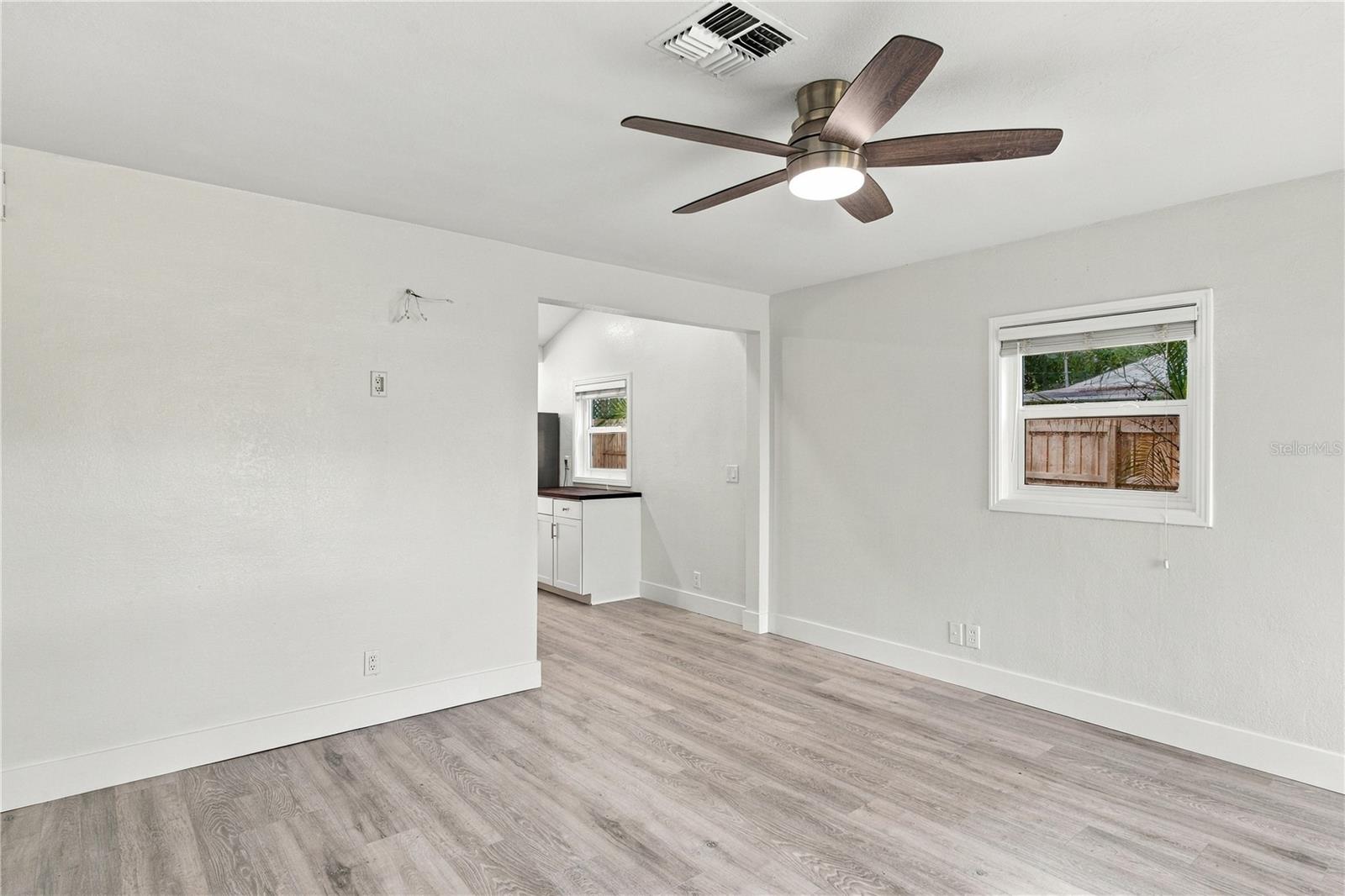 39 HAMILTON HEATH DR — photo 8