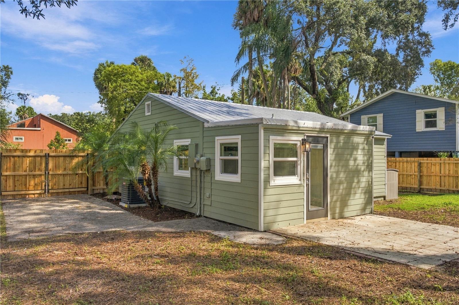 39 HAMILTON HEATH DR — photo 23