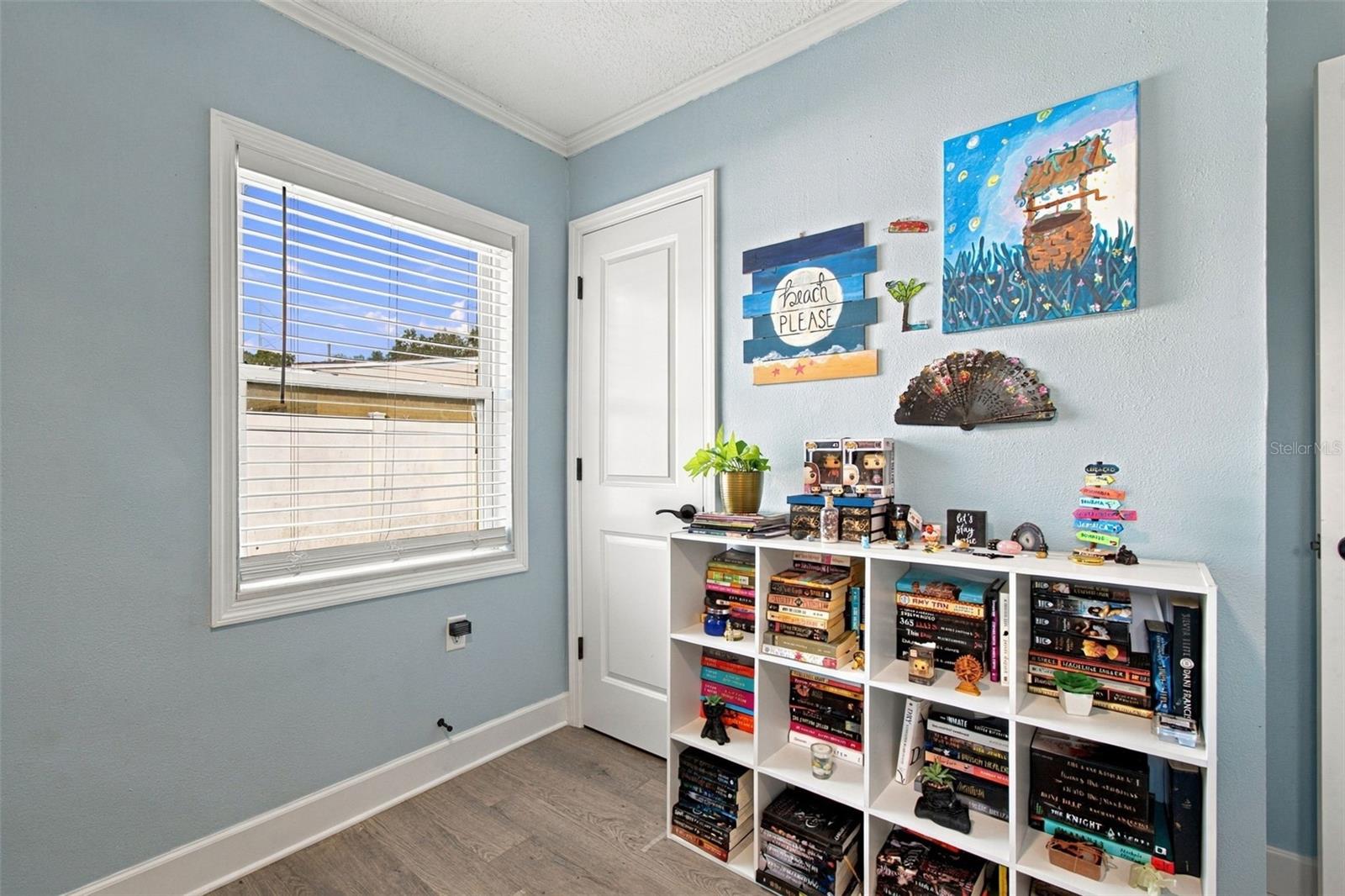 335 COUNTRY CLUB DR — photo 25