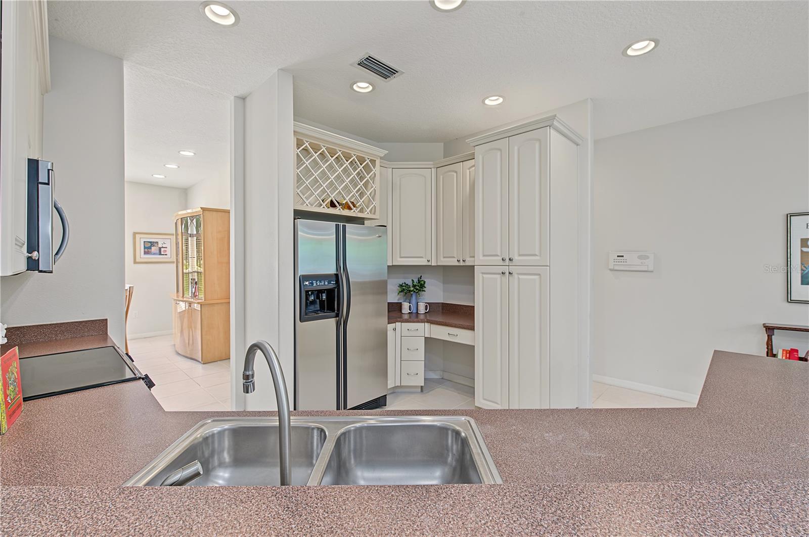 915 LAKE THOMAS LN — photo 21