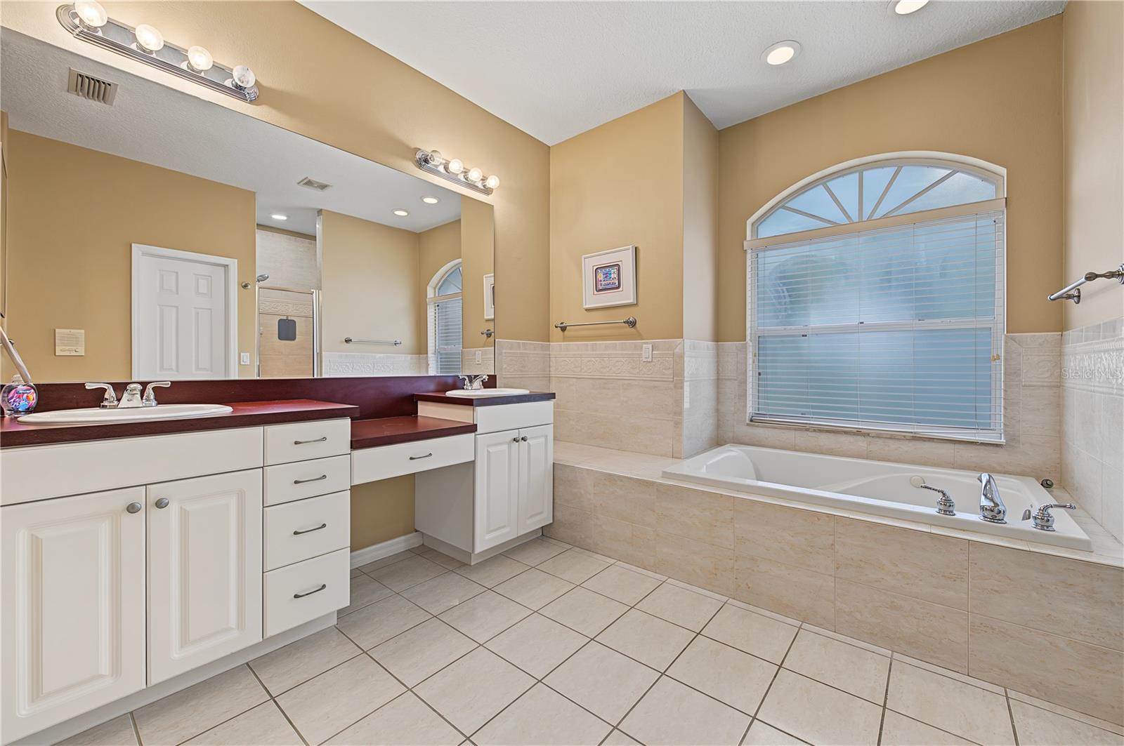 915 LAKE THOMAS LN — photo 29