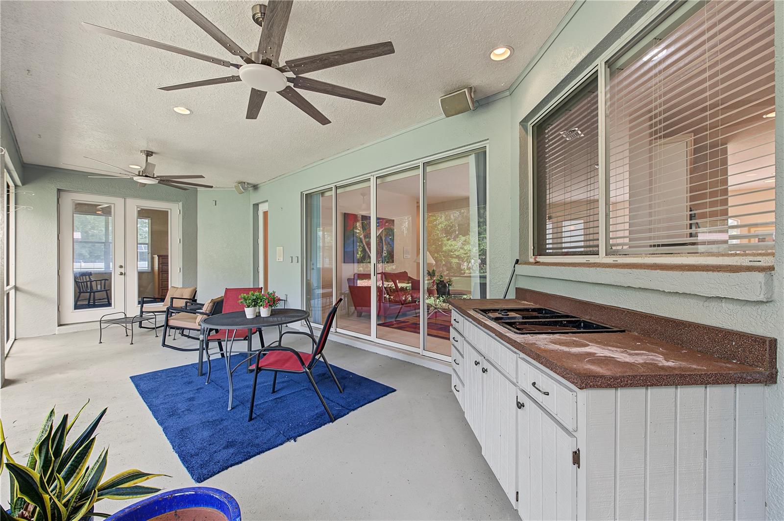 915 LAKE THOMAS LN — photo 35