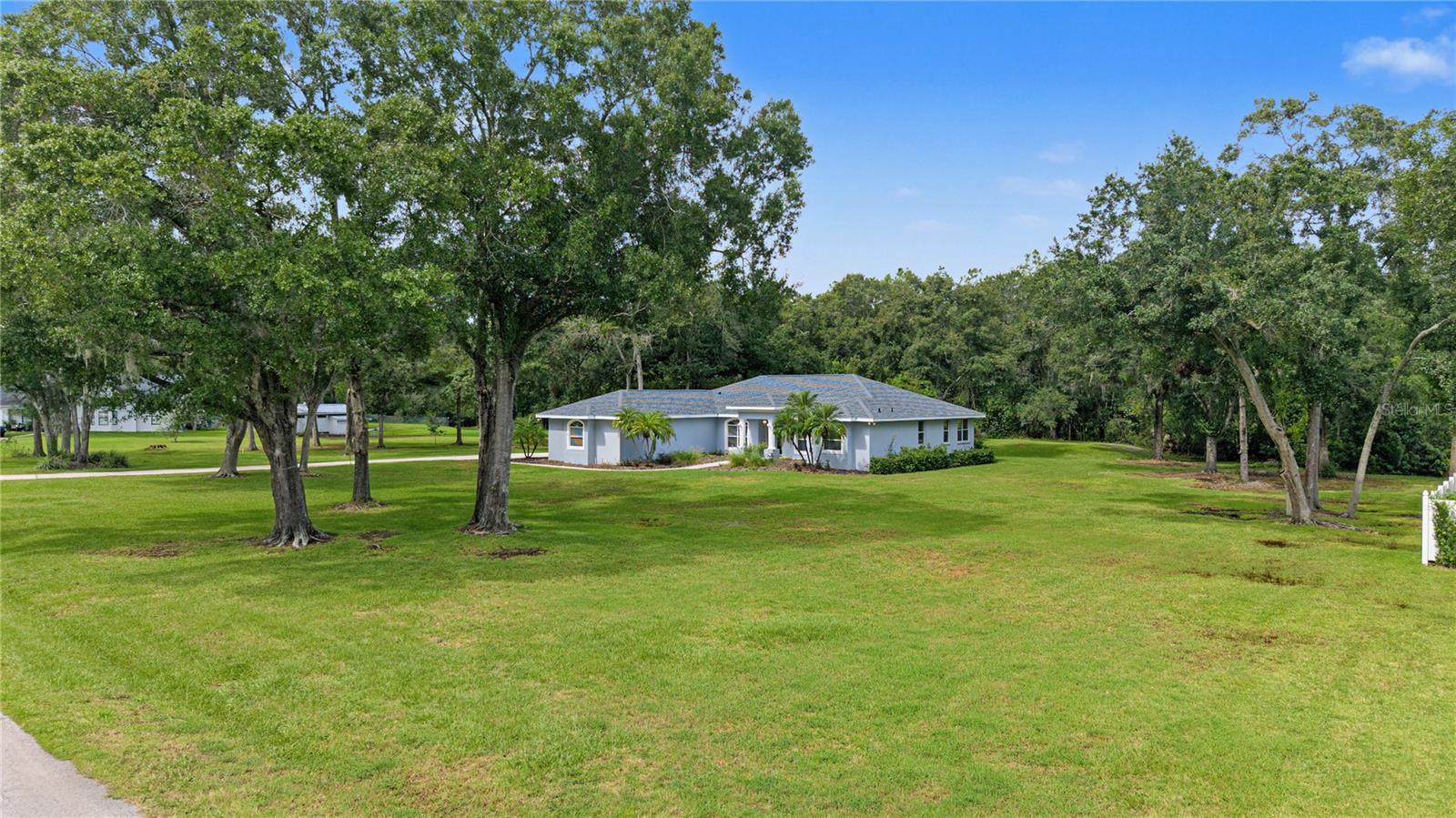 915 LAKE THOMAS LN — photo 54