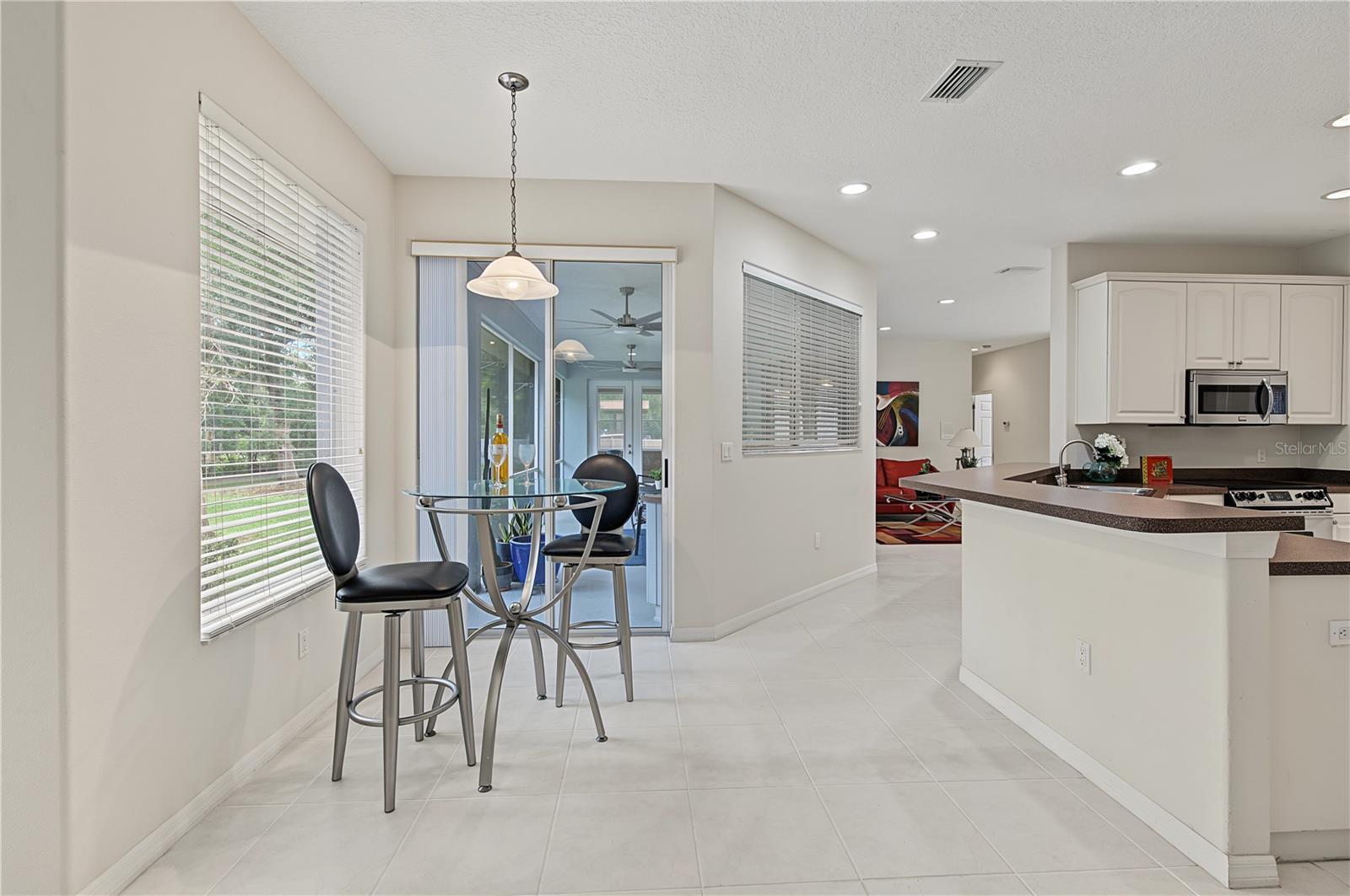 915 LAKE THOMAS LN — photo 22