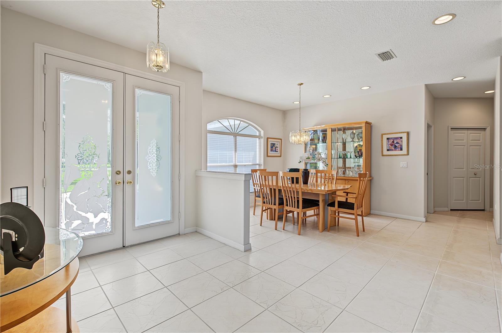 915 LAKE THOMAS LN — photo 3