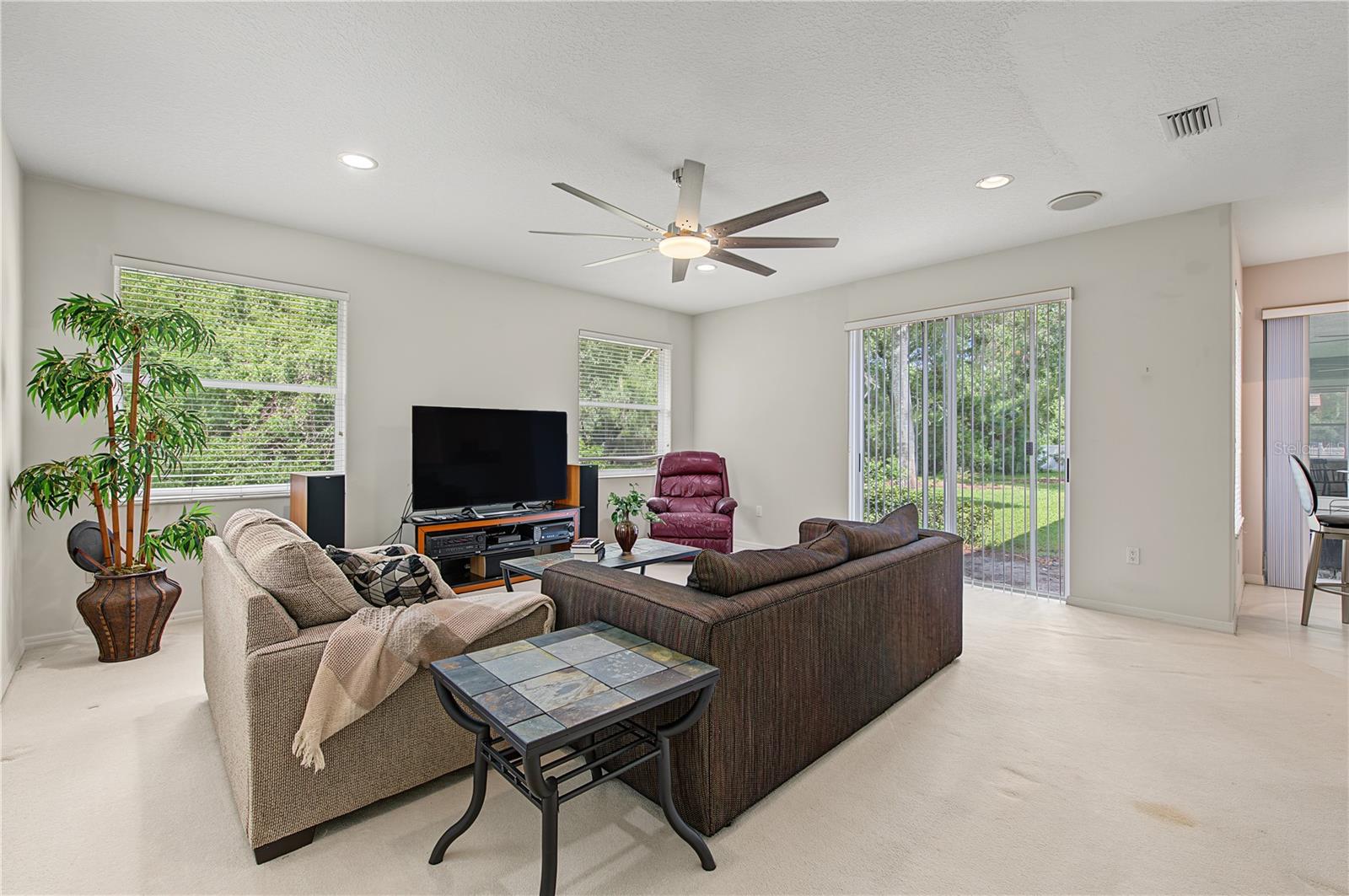 915 LAKE THOMAS LN — photo 13