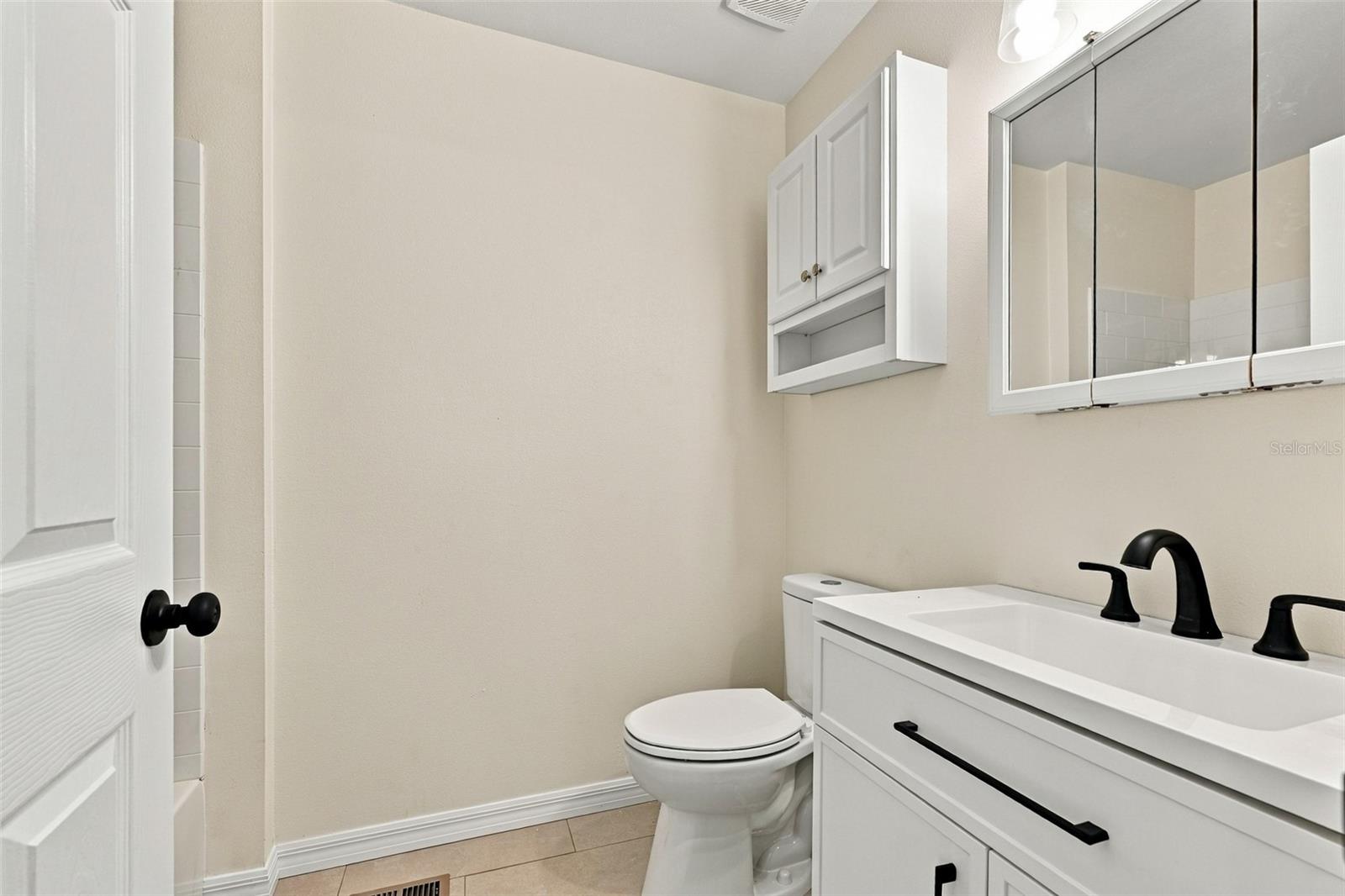 9951 ASHBURN LAKE DR — photo 34