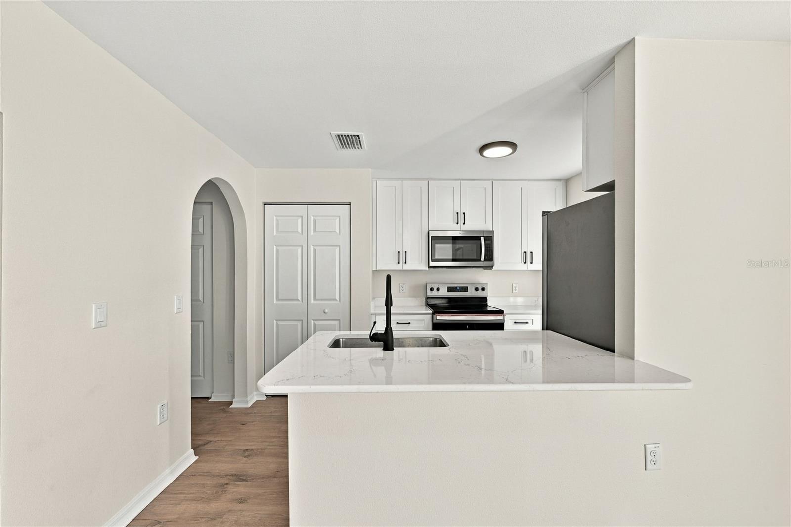 9951 ASHBURN LAKE DR — photo 15