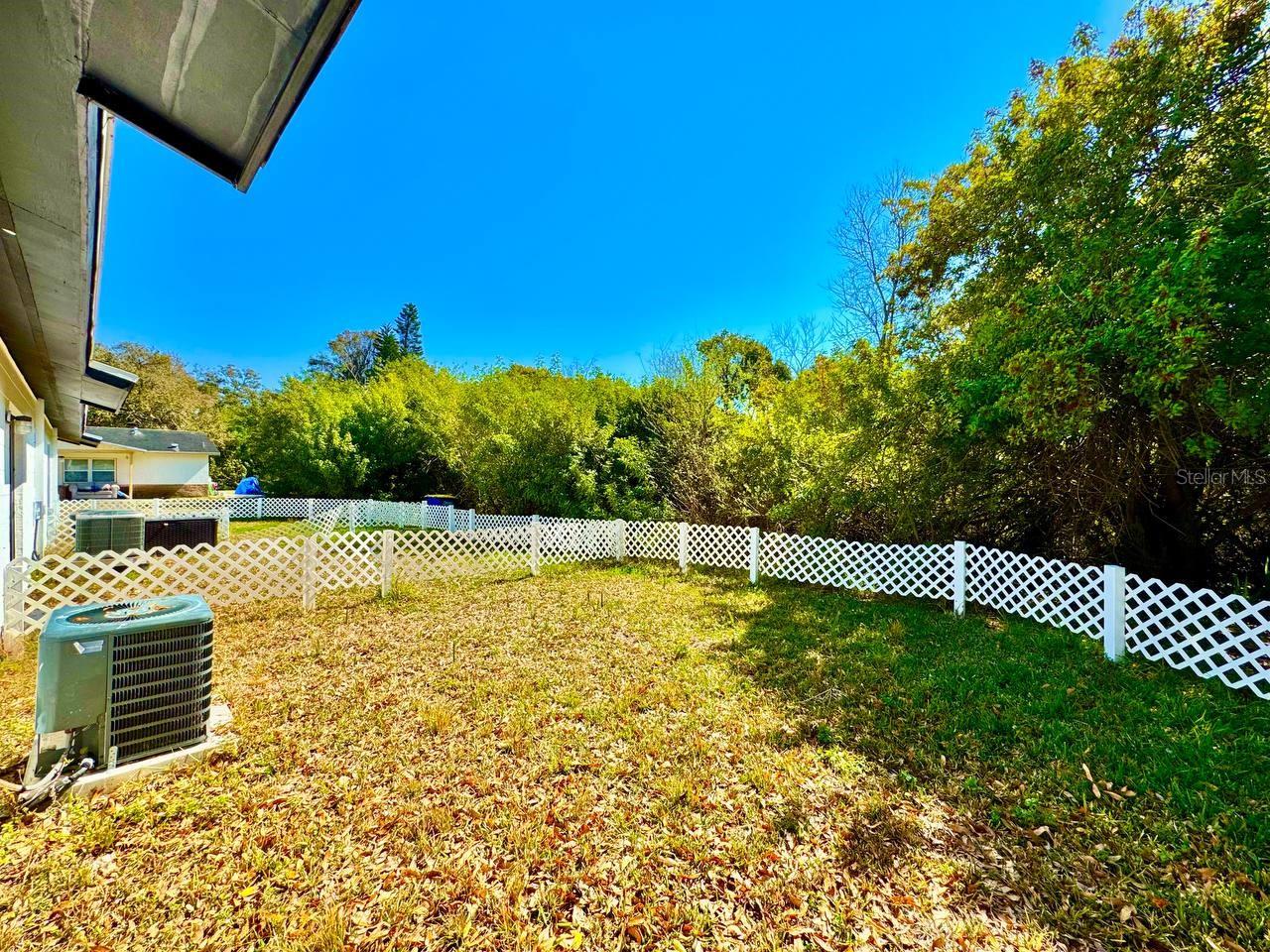 625 WILDWOOD WAY — photo 16