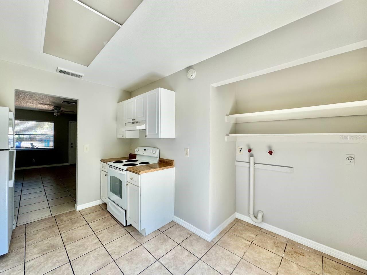 625 WILDWOOD WAY — photo 8