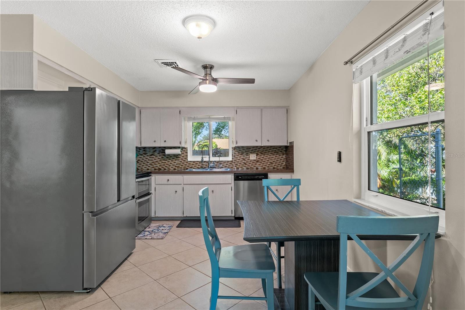 424 CARMEL RD — photo 17