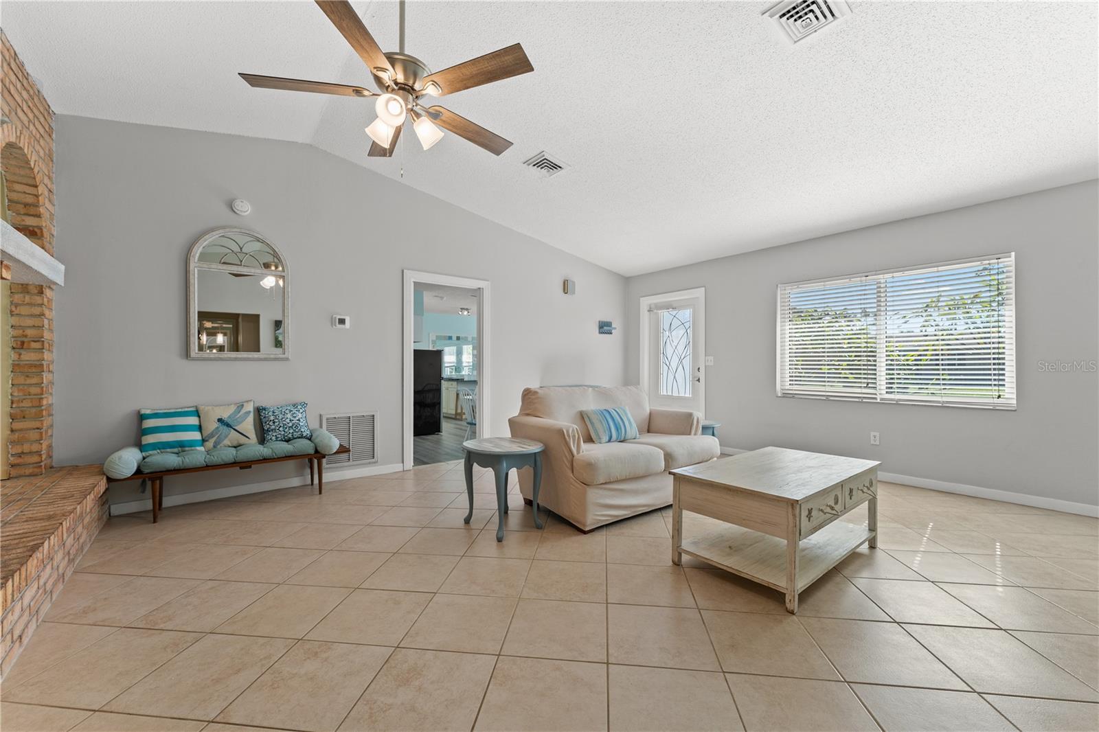424 CARMEL RD — photo 7