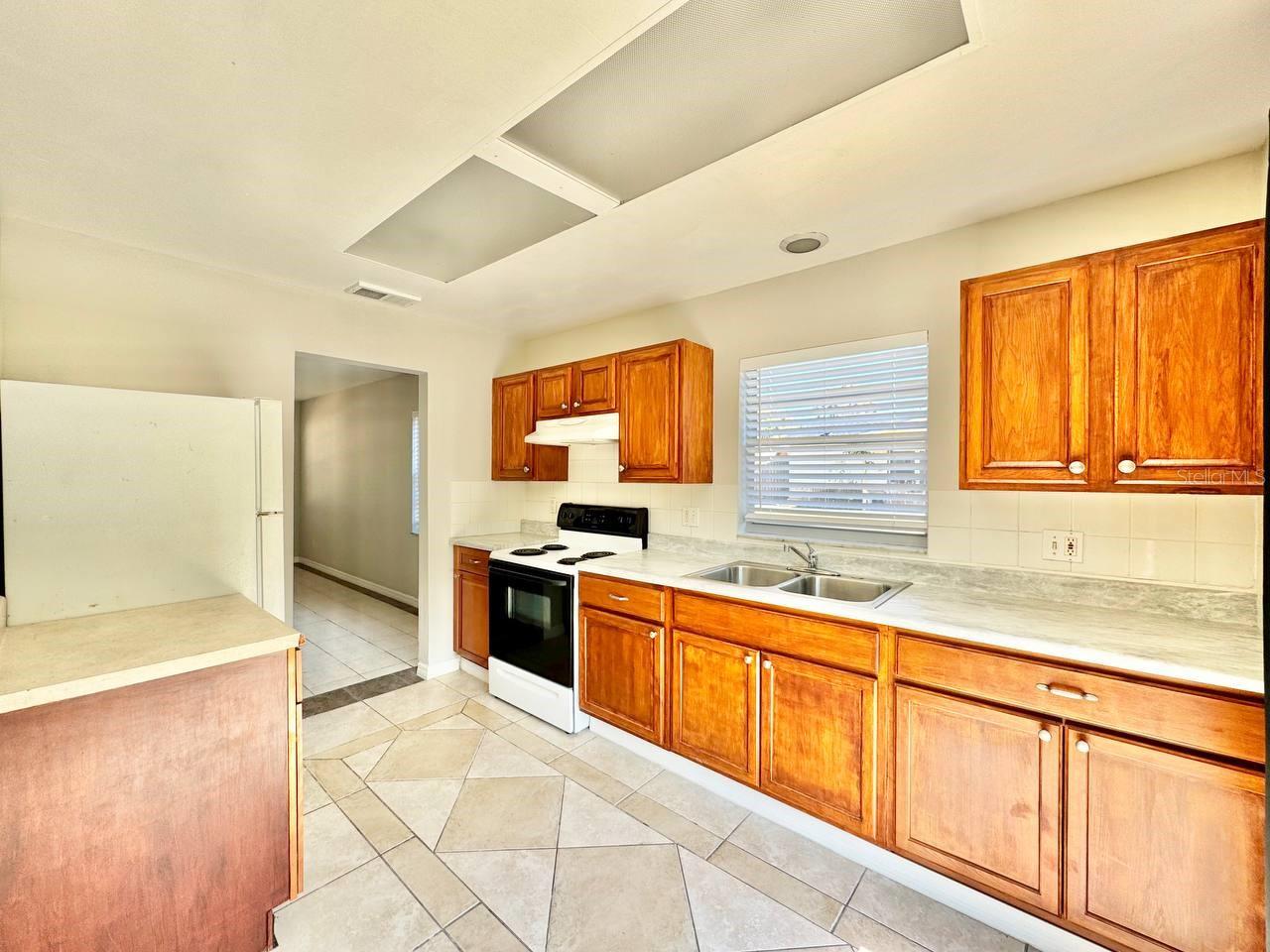 629 WILDWOOD WAY — photo 7