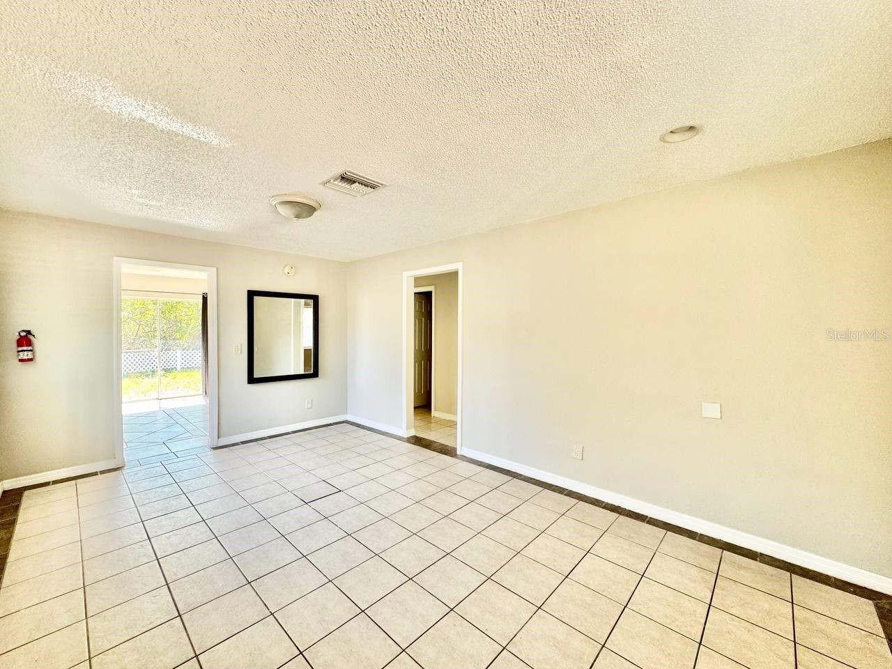 629 WILDWOOD WAY — photo 3
