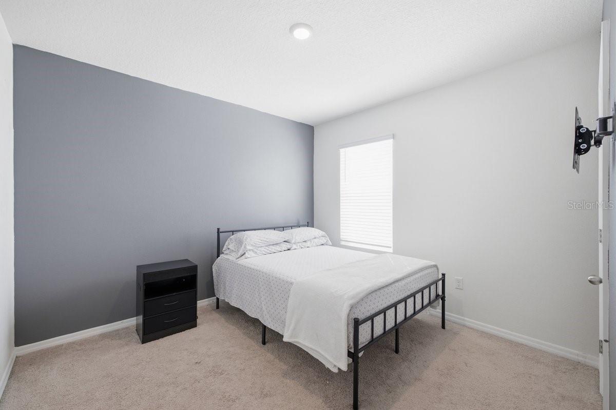 17063 OVAL RUM DR — photo 18