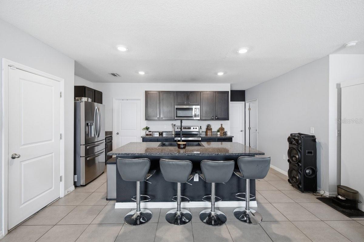 17063 OVAL RUM DR — photo 5