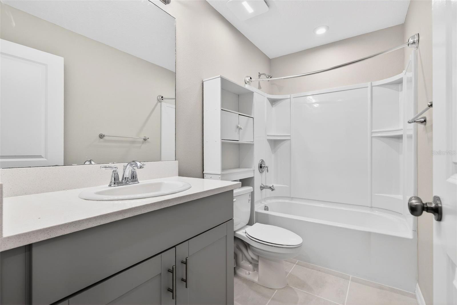 6425 FAIRMONT LN — photo 43