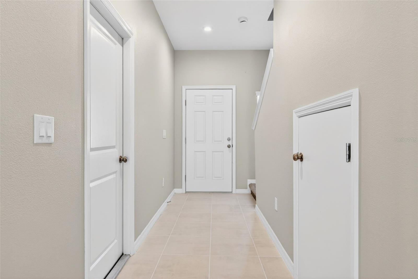 6425 FAIRMONT LN — photo 29