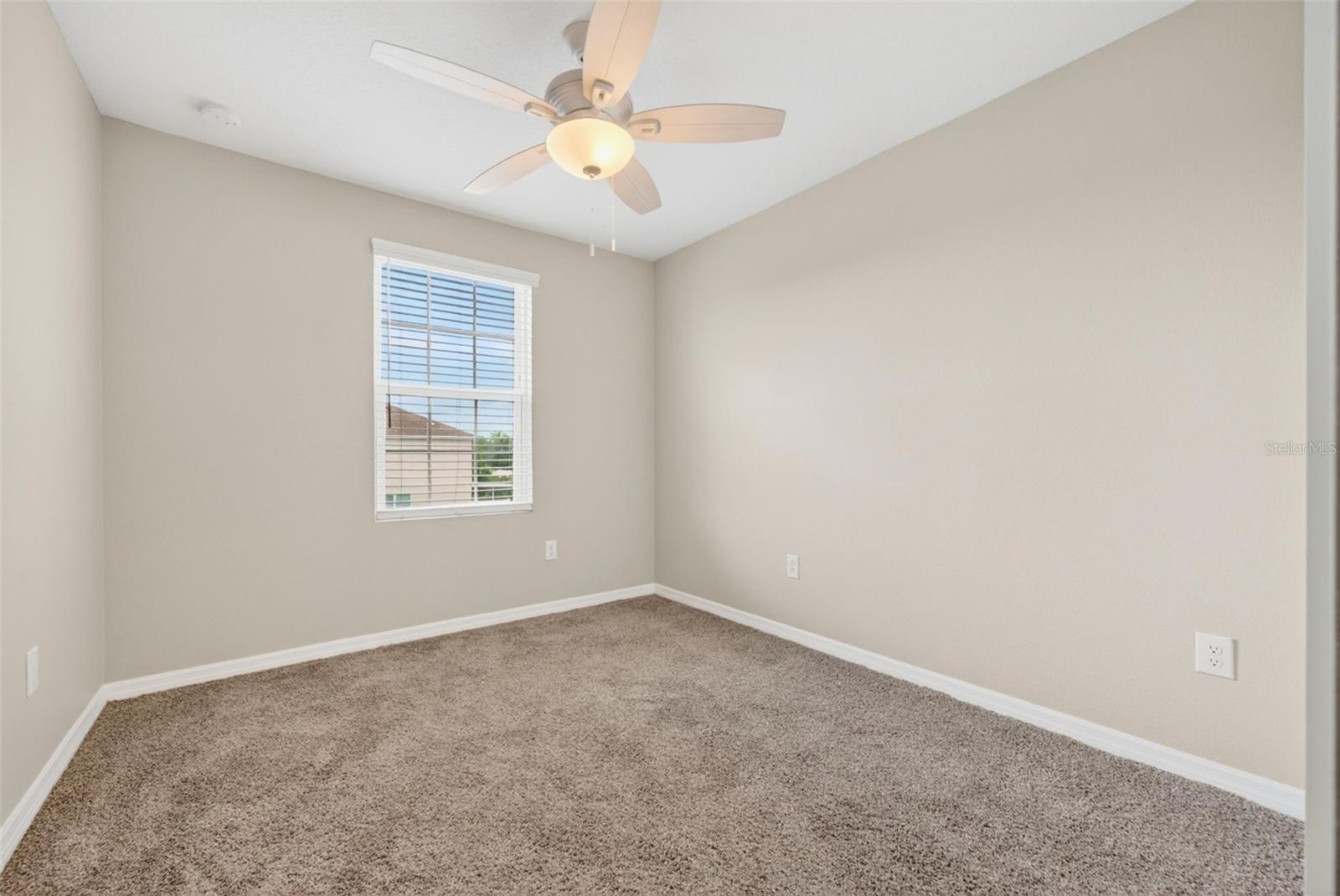 6425 FAIRMONT LN — photo 45