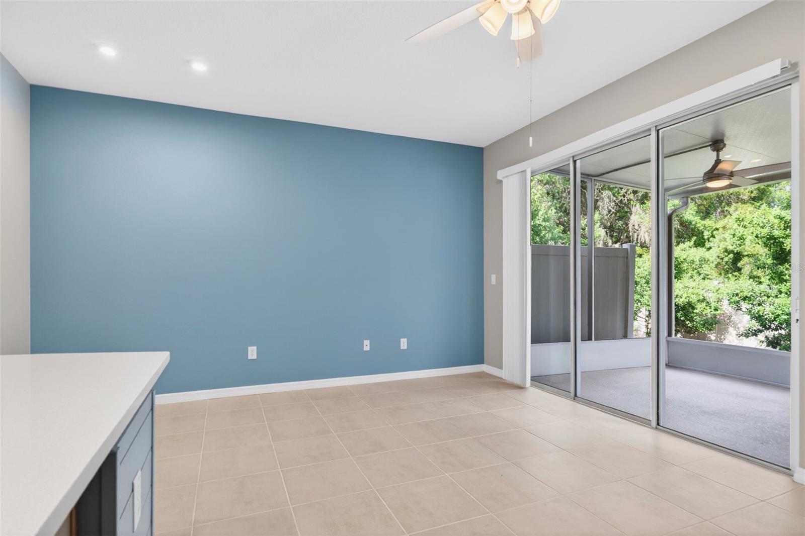 6425 FAIRMONT LN — photo 12