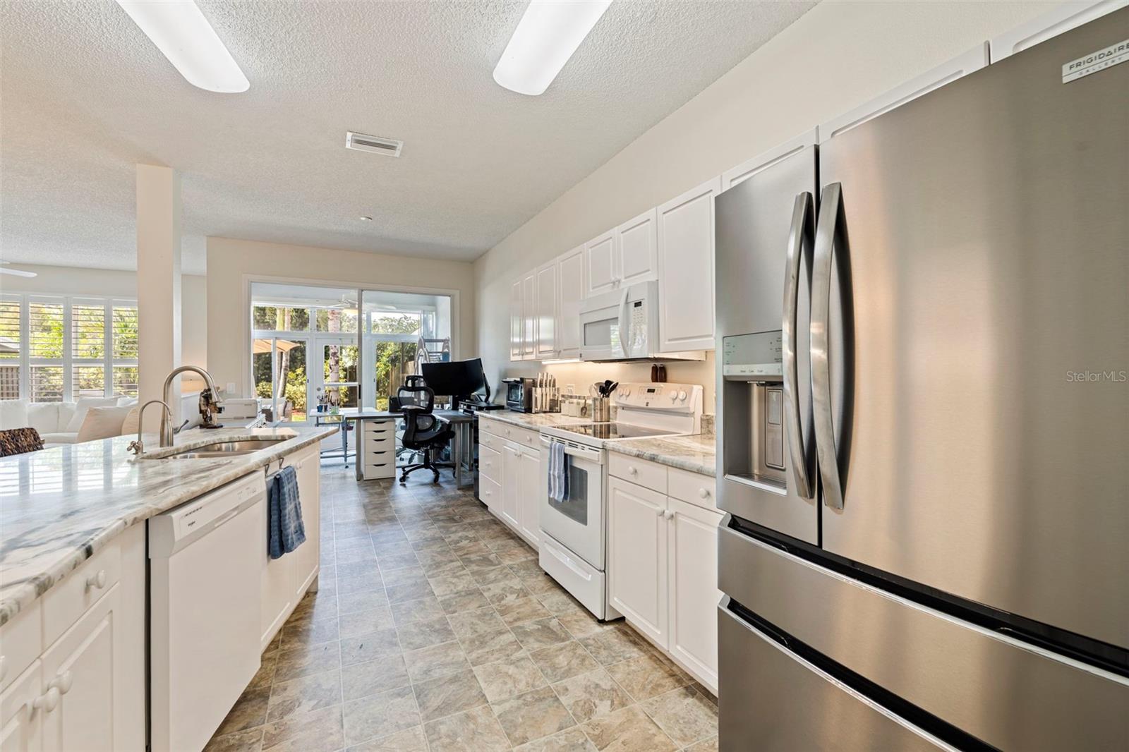 3022 PEPPERWOOD LN W — photo 8