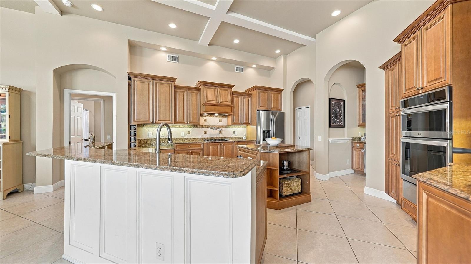 7325 CHATSWORTH CT — photo 10