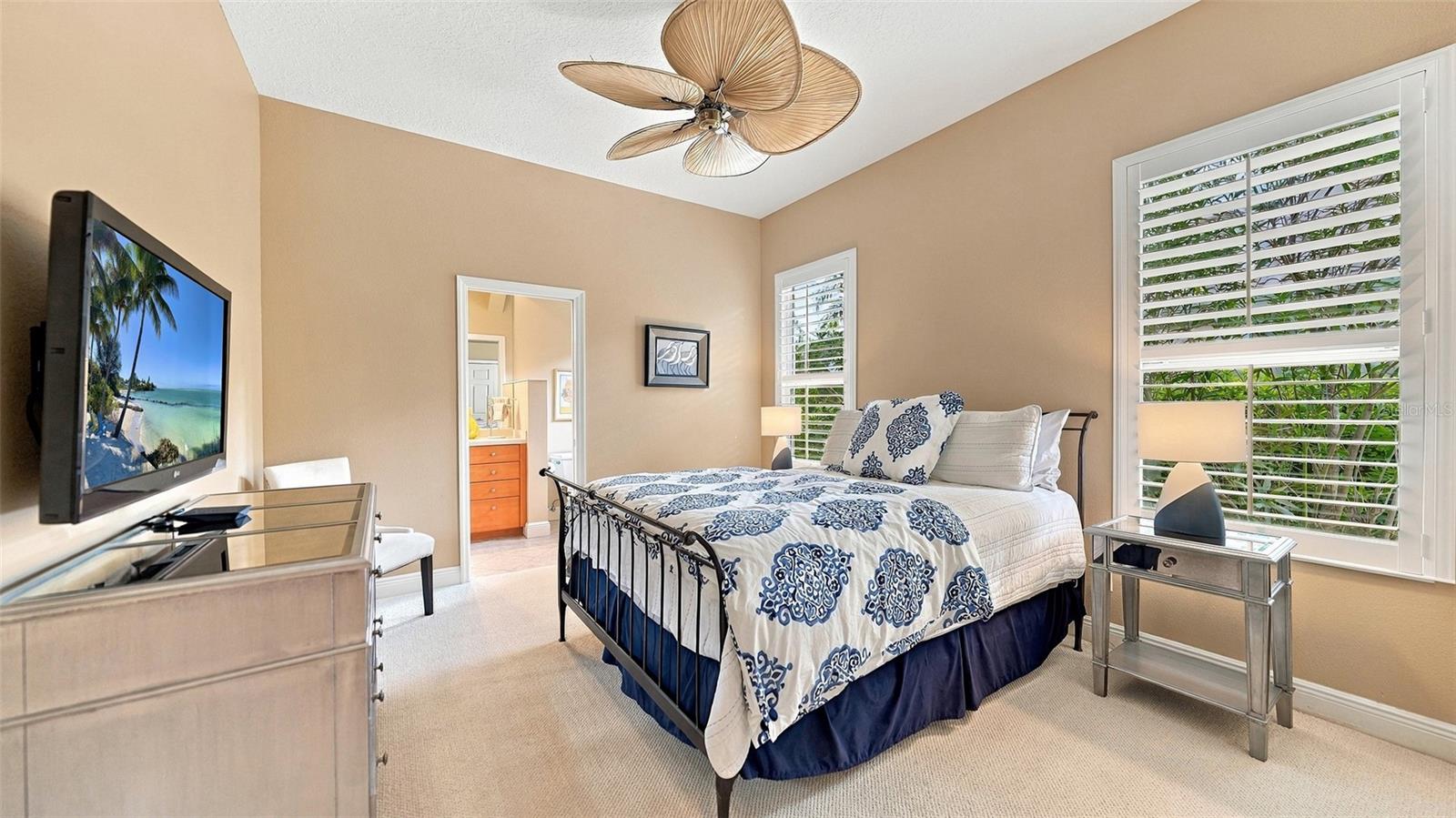 7325 CHATSWORTH CT — photo 28
