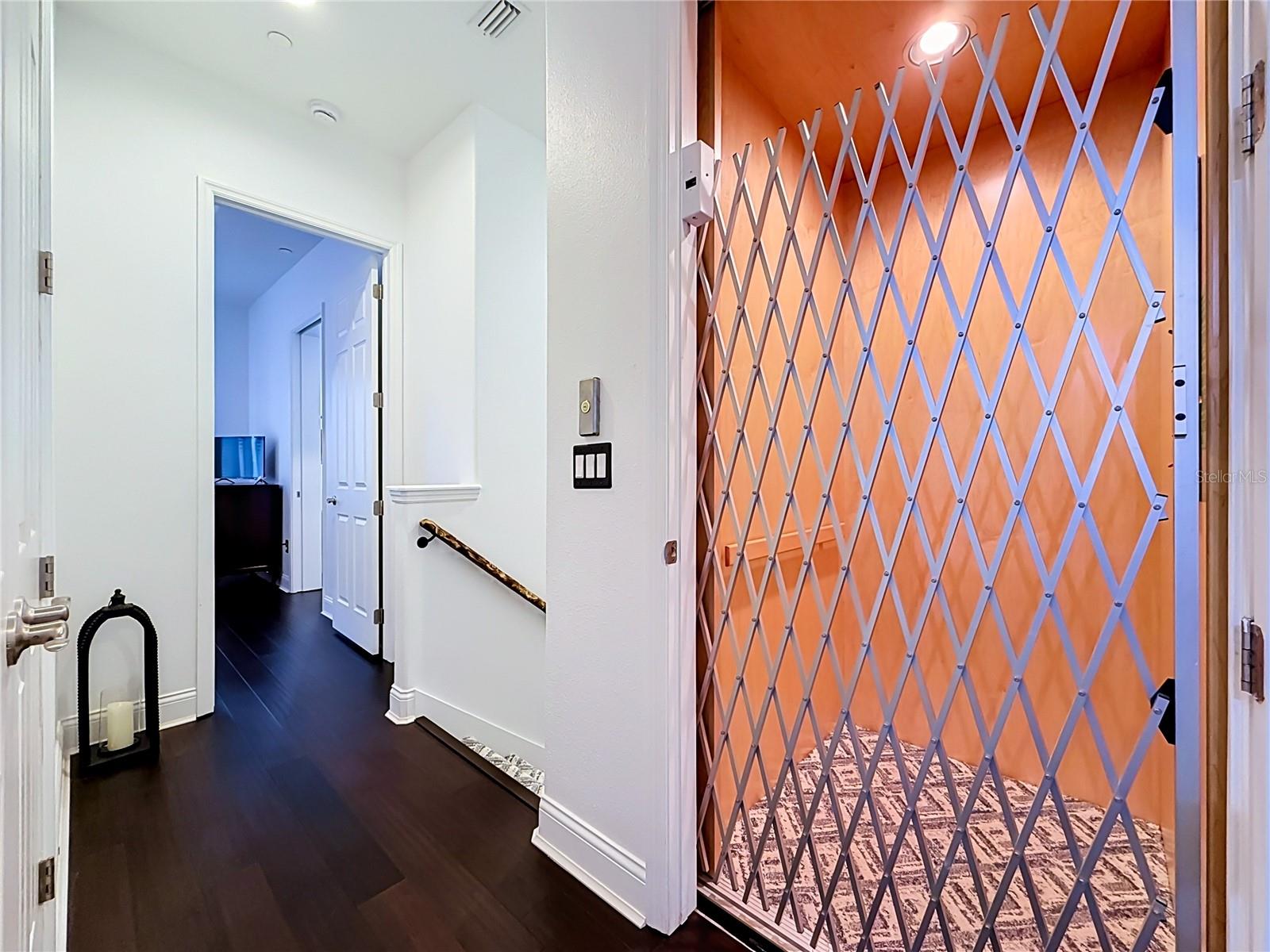 7211 101ST LN — photo 35
