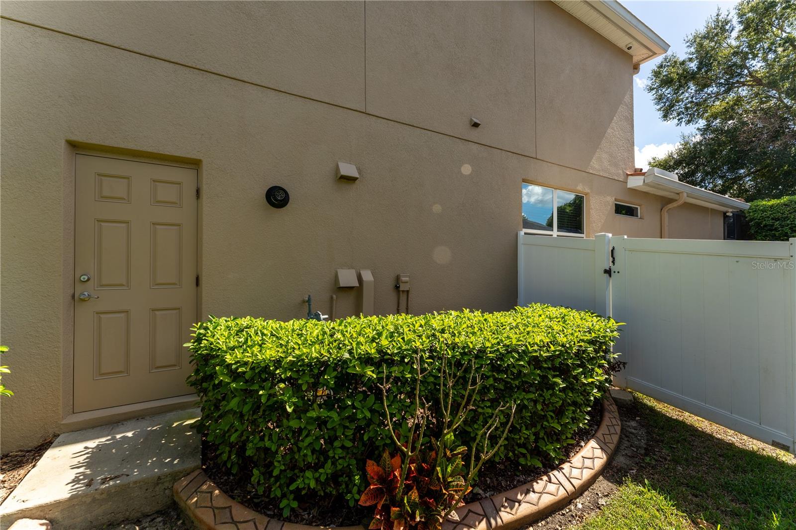 215 PARSONS WOODS DR — photo 77