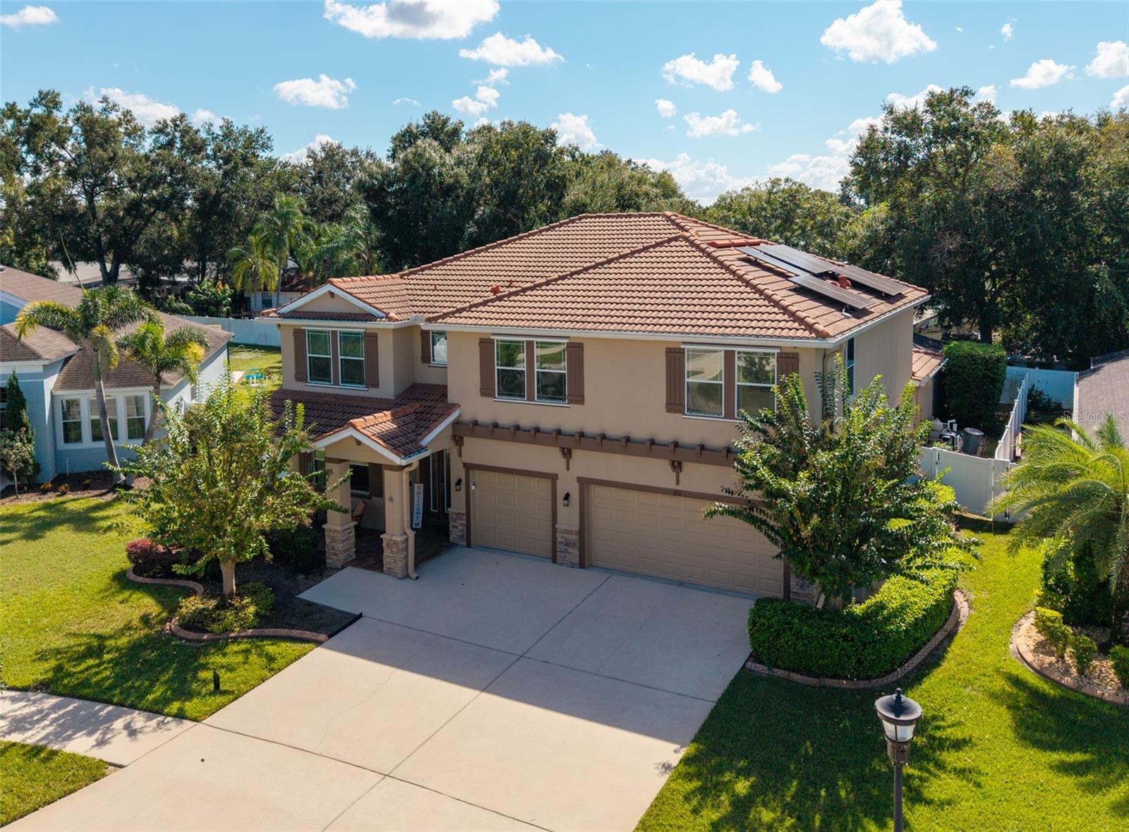 215 PARSONS WOODS DR — photo 10