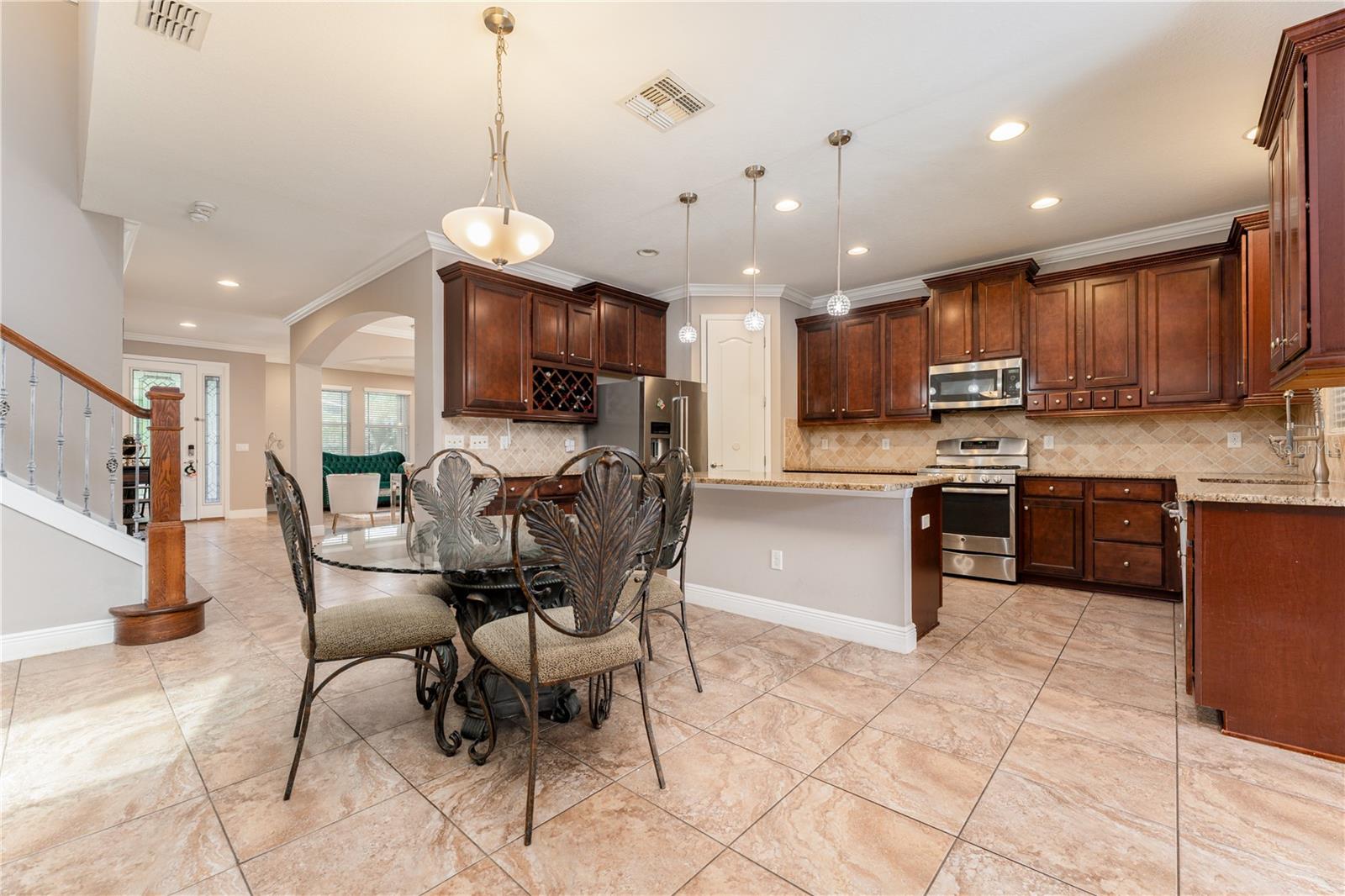 215 PARSONS WOODS DR — photo 26