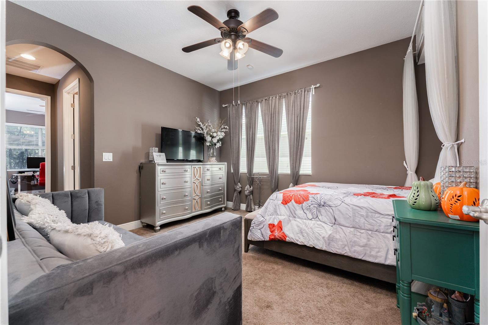 215 PARSONS WOODS DR — photo 34