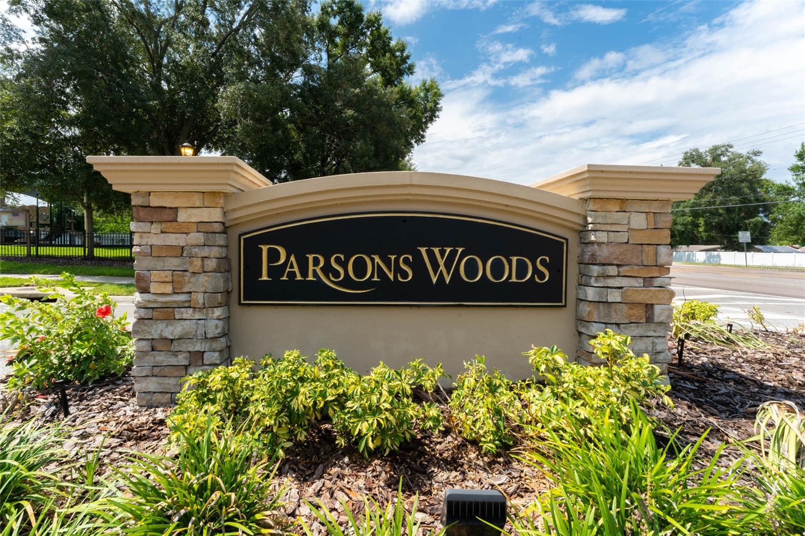 215 PARSONS WOODS DR — photo 6