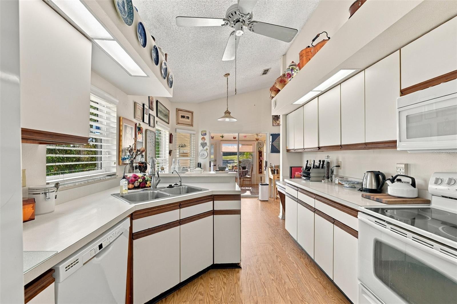 1803 E DEL WEBB BLVD — photo 5