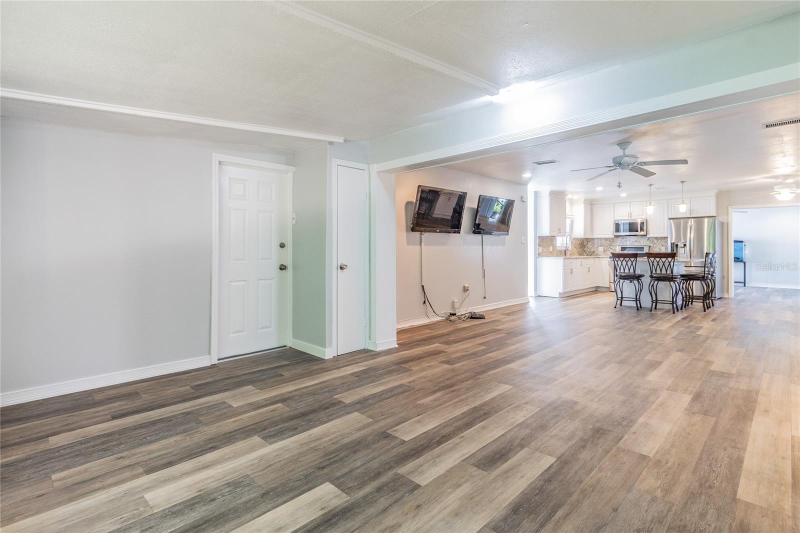 3141 W EUCLID AVE — photo 48