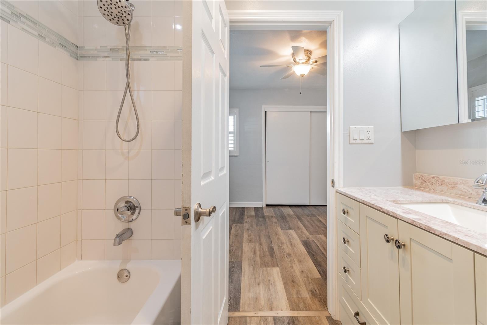 3141 W EUCLID AVE — photo 36