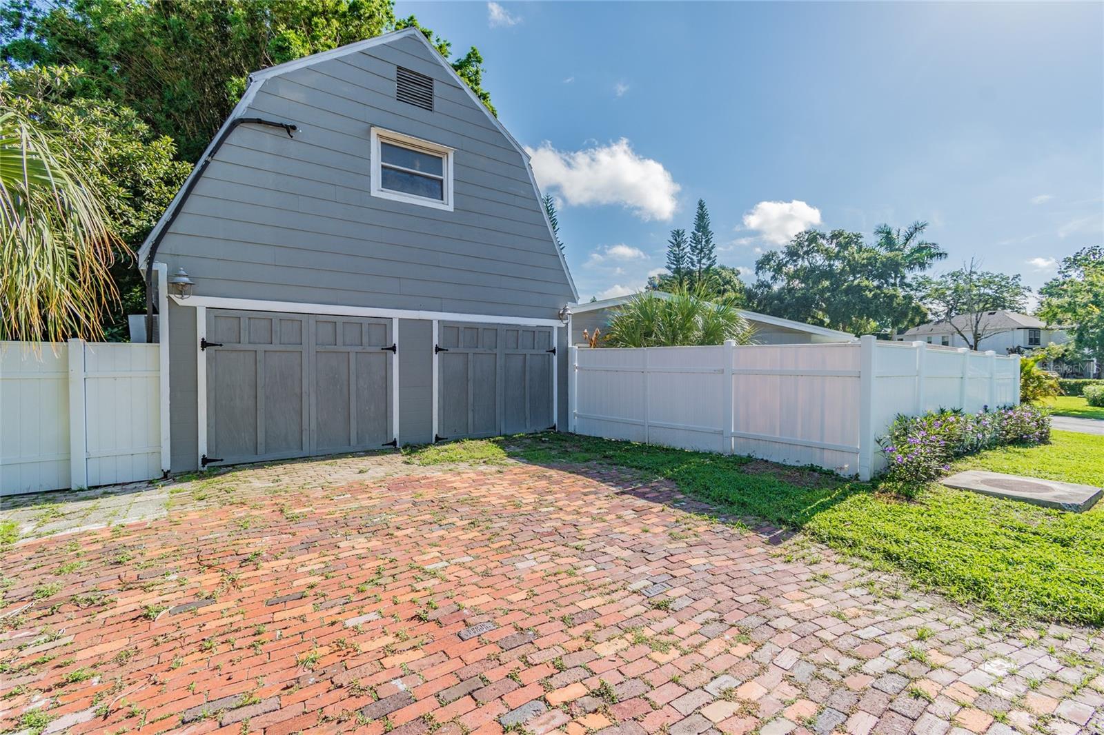 3141 W EUCLID AVE — photo 65