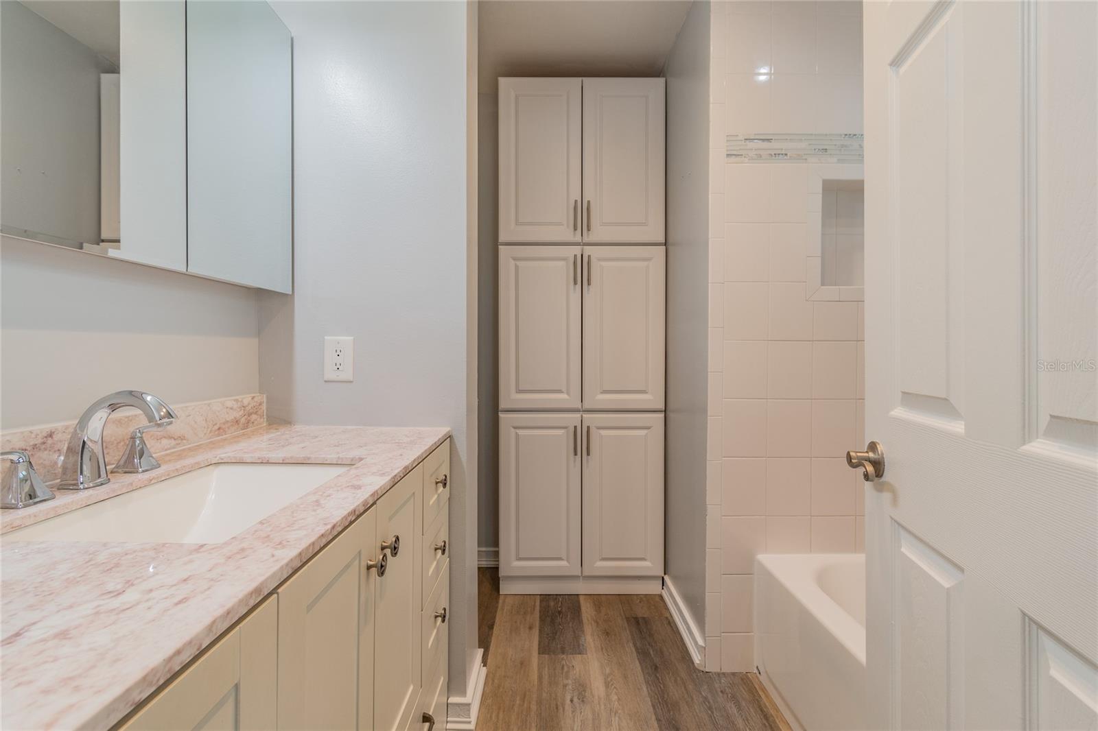 3141 W EUCLID AVE — photo 37