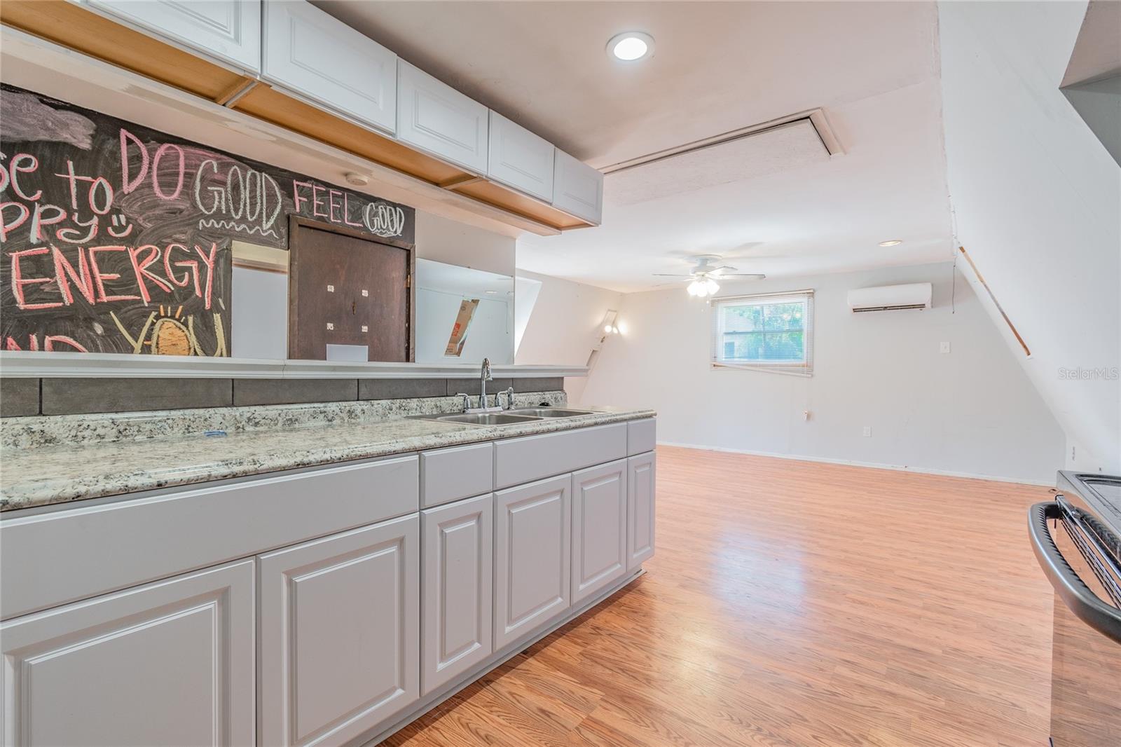 3141 W EUCLID AVE — photo 74