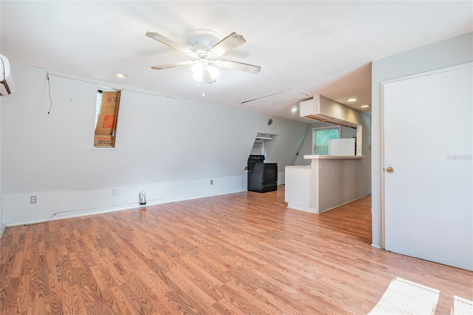 3141 W EUCLID AVE — photo 80